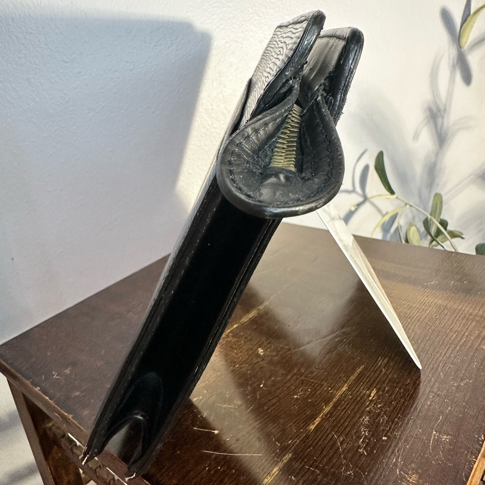 Louis Vuitton black epi clutch see photos for wear and condition - Picture 3 of 12